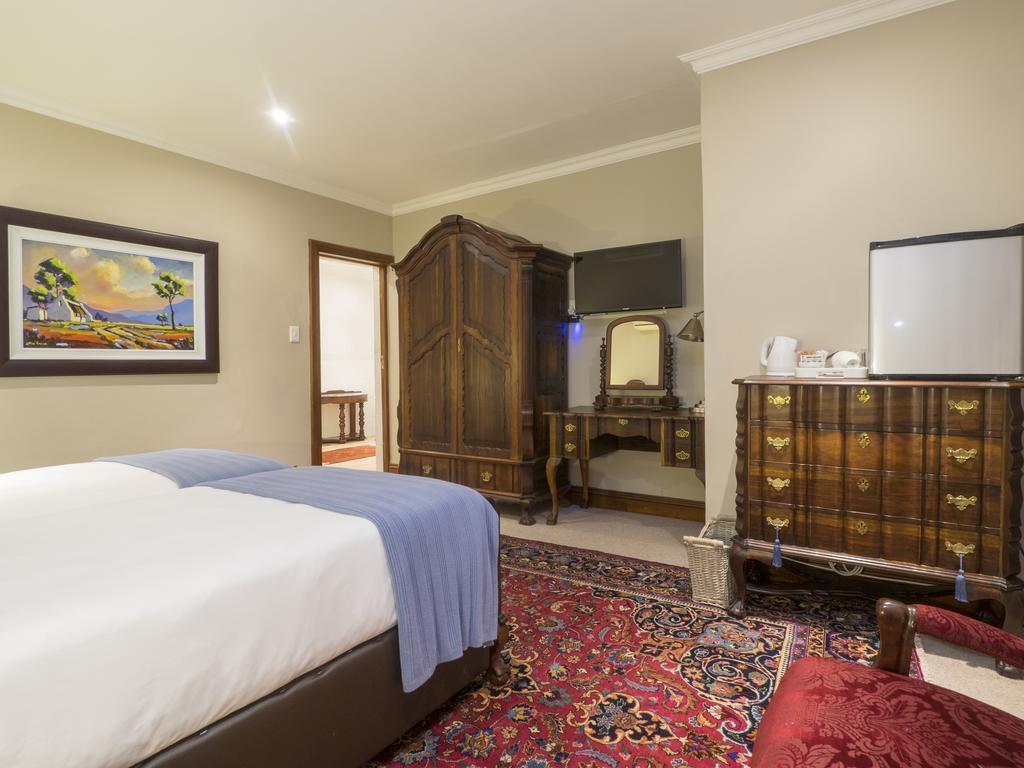 Madison Manor Boutique Hotel クニスナ エクステリア 写真