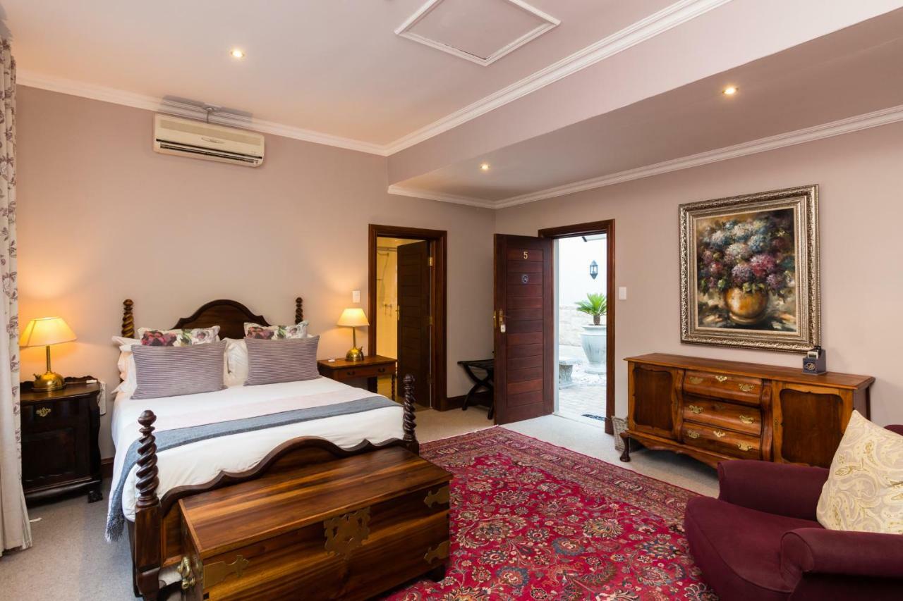 Madison Manor Boutique Hotel クニスナ エクステリア 写真